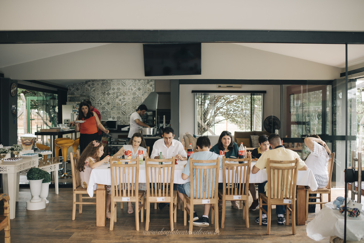 Batizado, chocolate caramelo fotografias, fotos de criança, fotos de bebe, newborn, fotografo Araras, fotografo de criança limeira, batizado em Limeira, Batizado em Piracicaba, melhor fotografo de Araras, melhor fotografo de sao paulo, padre