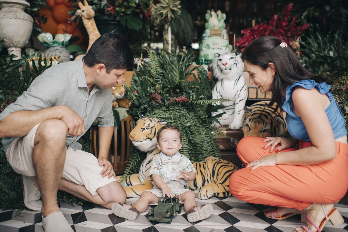 aniversario 1 aninho, aniversario infantil, aniversario infantil araras, aniversario infantil limeira, Angela cerri, meu primeiro aninho, aniversario infantil campinas, aniversario de menino, tema safari, aniversario tema safari, chocolate caramelo fotogr