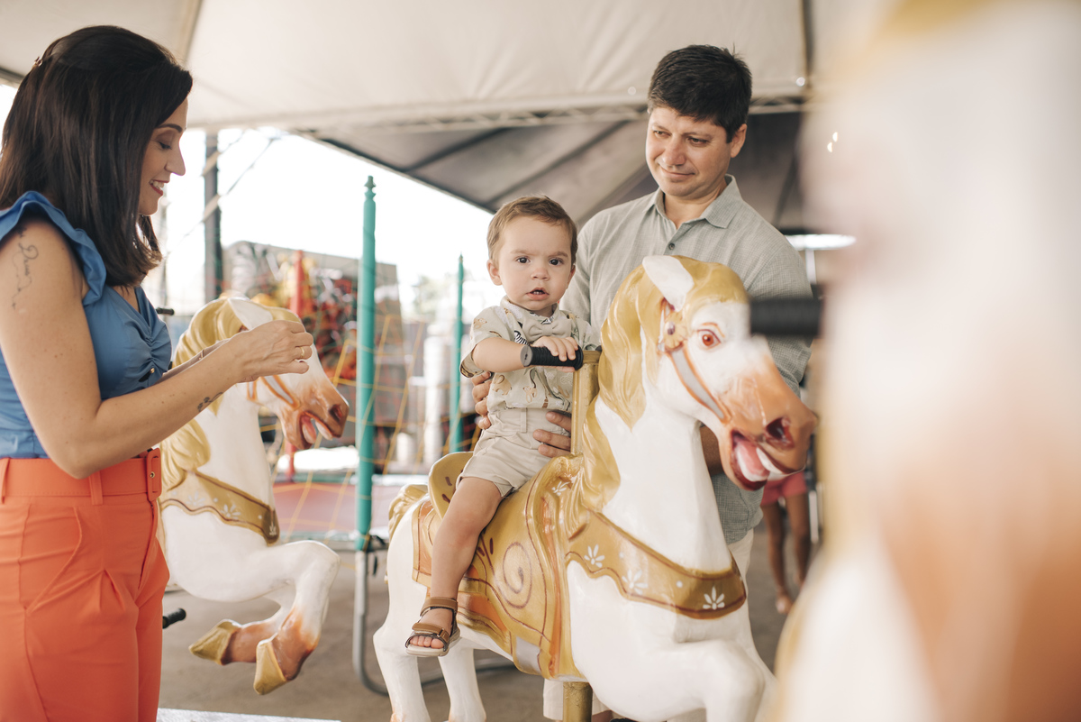 aniversario 1 aninho, aniversario infantil, aniversario infantil araras, aniversario infantil limeira, Angela cerri, meu primeiro aninho, aniversario infantil campinas, aniversario de menino, tema safari, aniversario tema safari, chocolate caramelo fotogr