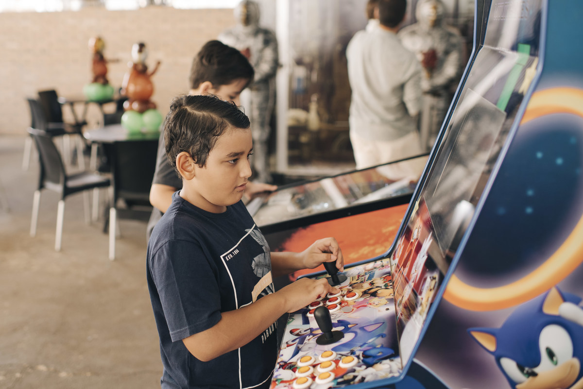 aniversario 1 aninho, aniversario infantil, aniversario infantil araras, aniversario infantil limeira, Angela cerri, meu primeiro aninho, aniversario infantil campinas, aniversario de menino, tema safari, aniversario tema safari, chocolate caramelo fotogr