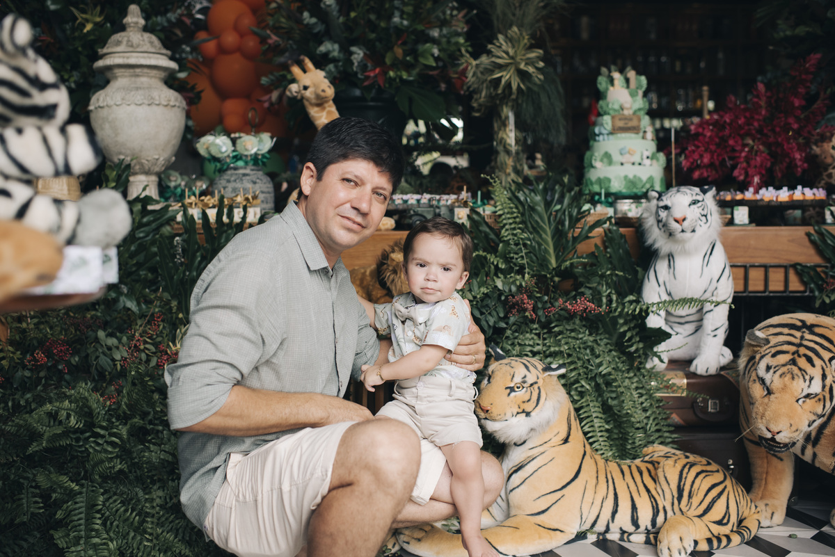 aniversario 1 aninho, aniversario infantil, aniversario infantil araras, aniversario infantil limeira, Angela cerri, meu primeiro aninho, aniversario infantil campinas, aniversario de menino, tema safari, aniversario tema safari, chocolate caramelo fotogr