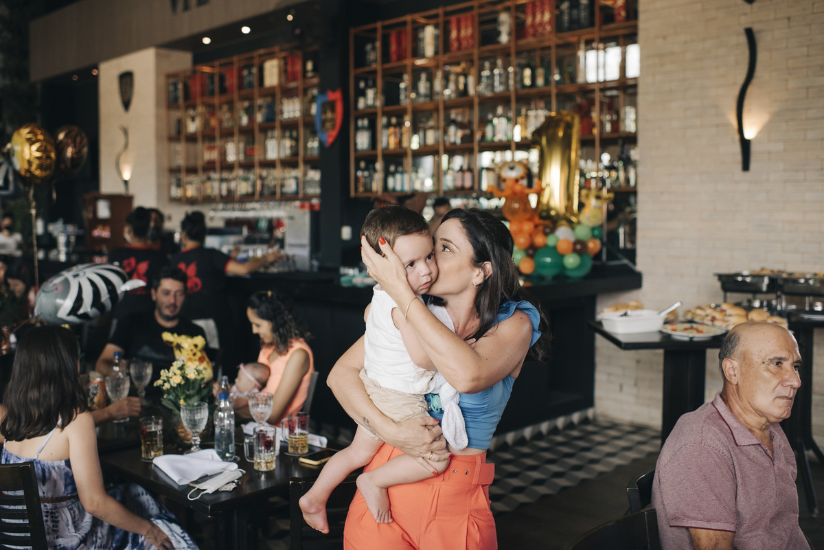 aniversario 1 aninho, aniversario infantil, aniversario infantil araras, aniversario infantil limeira, Angela cerri, meu primeiro aninho, aniversario infantil campinas, aniversario de menino, tema safari, aniversario tema safari, chocolate caramelo fotogr