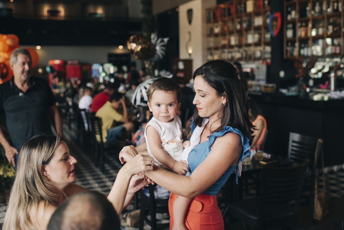 aniversario 1 aninho, aniversario infantil, aniversario infantil araras, aniversario infantil limeira, Angela cerri, meu primeiro aninho, aniversario infantil campinas, aniversario de menino, tema safari, aniversario tema safari, chocolate caramelo fotogr