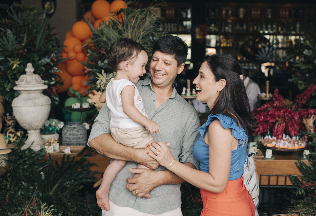 aniversario 1 aninho, aniversario infantil, aniversario infantil araras, aniversario infantil limeira, Angela cerri, meu primeiro aninho, aniversario infantil campinas, aniversario de menino, tema safari, aniversario tema safari, chocolate caramelo fotogr