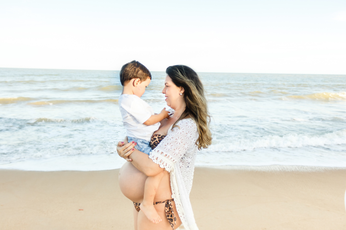 fotos na praia grávida Mucuri BA