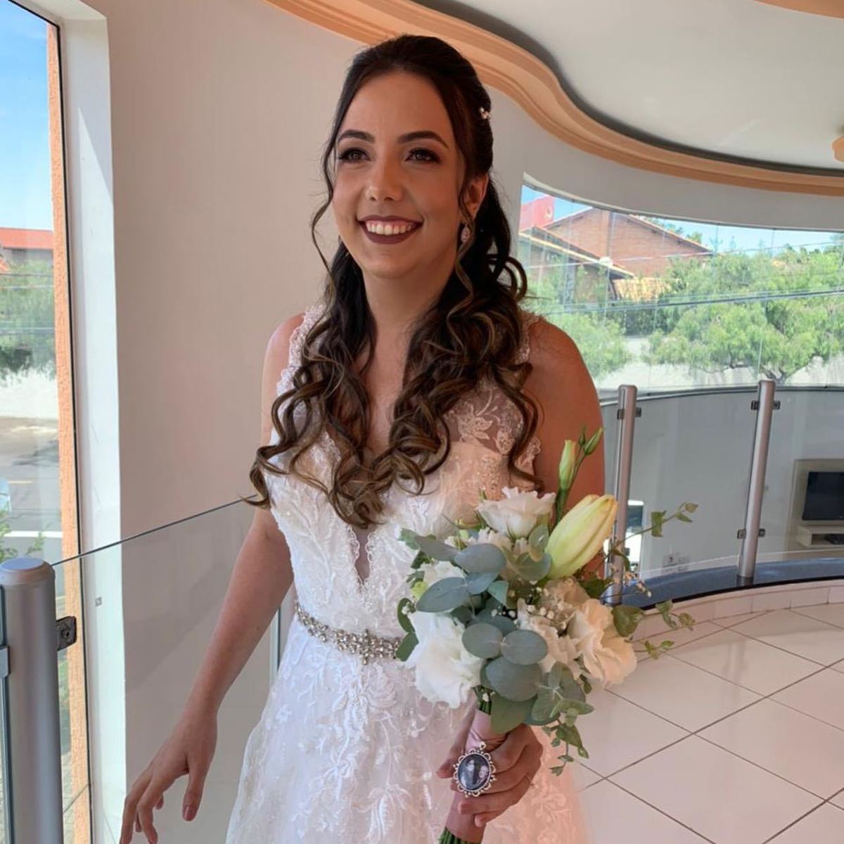 Penteados para noivas, cabelo solto para casamento e penteados simples em Valinhos SP