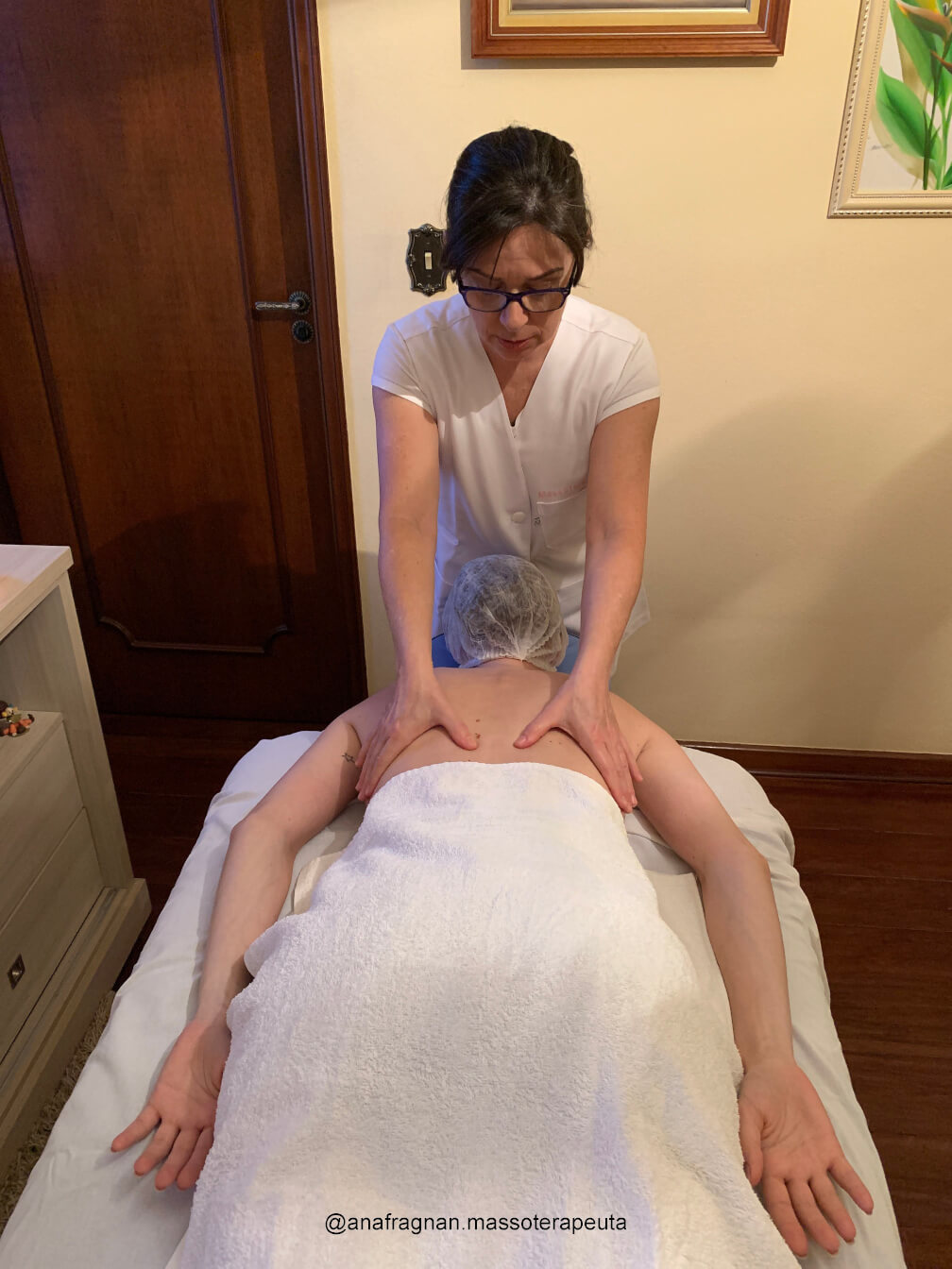 MASSAGEM CLÁSSICA RELAXANTE EM VALINHOS VINHEDO CAMPINAS SP