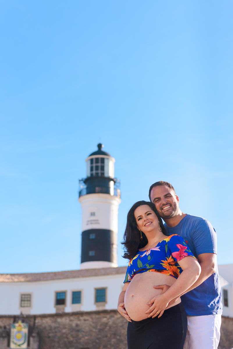 Ensaio fotográfico gestante Farol da Barra e Igreja do Senhor do Bonfim,  de Jamile, Alex e Enzo, a espera de Mariah, em Salvador/BA, 