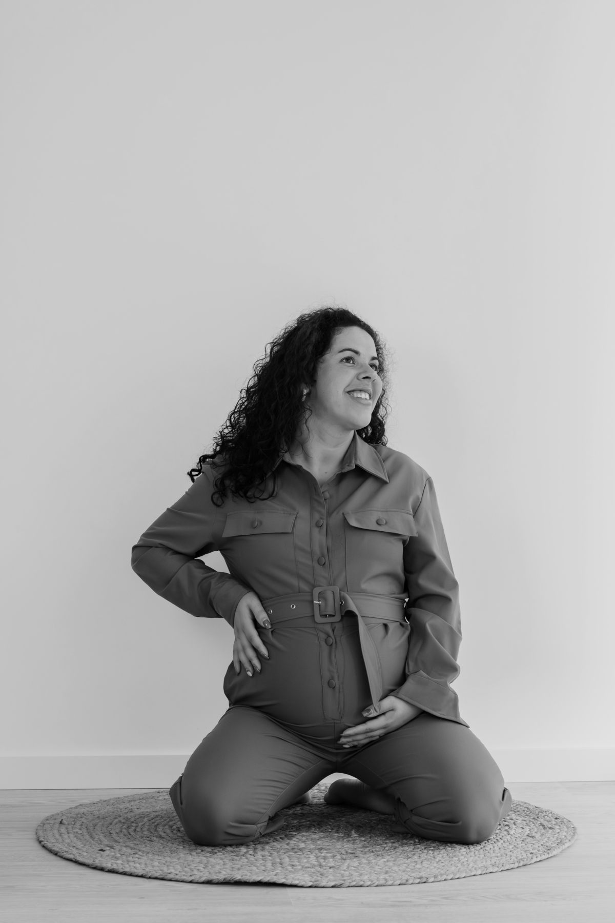 Sessão fotográfica grávida em estúdio 