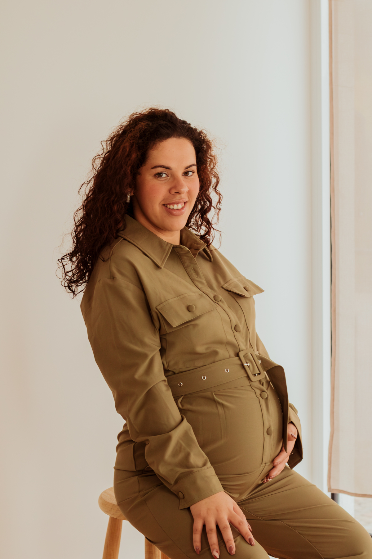 Sessão fotográfica grávida em estúdio 