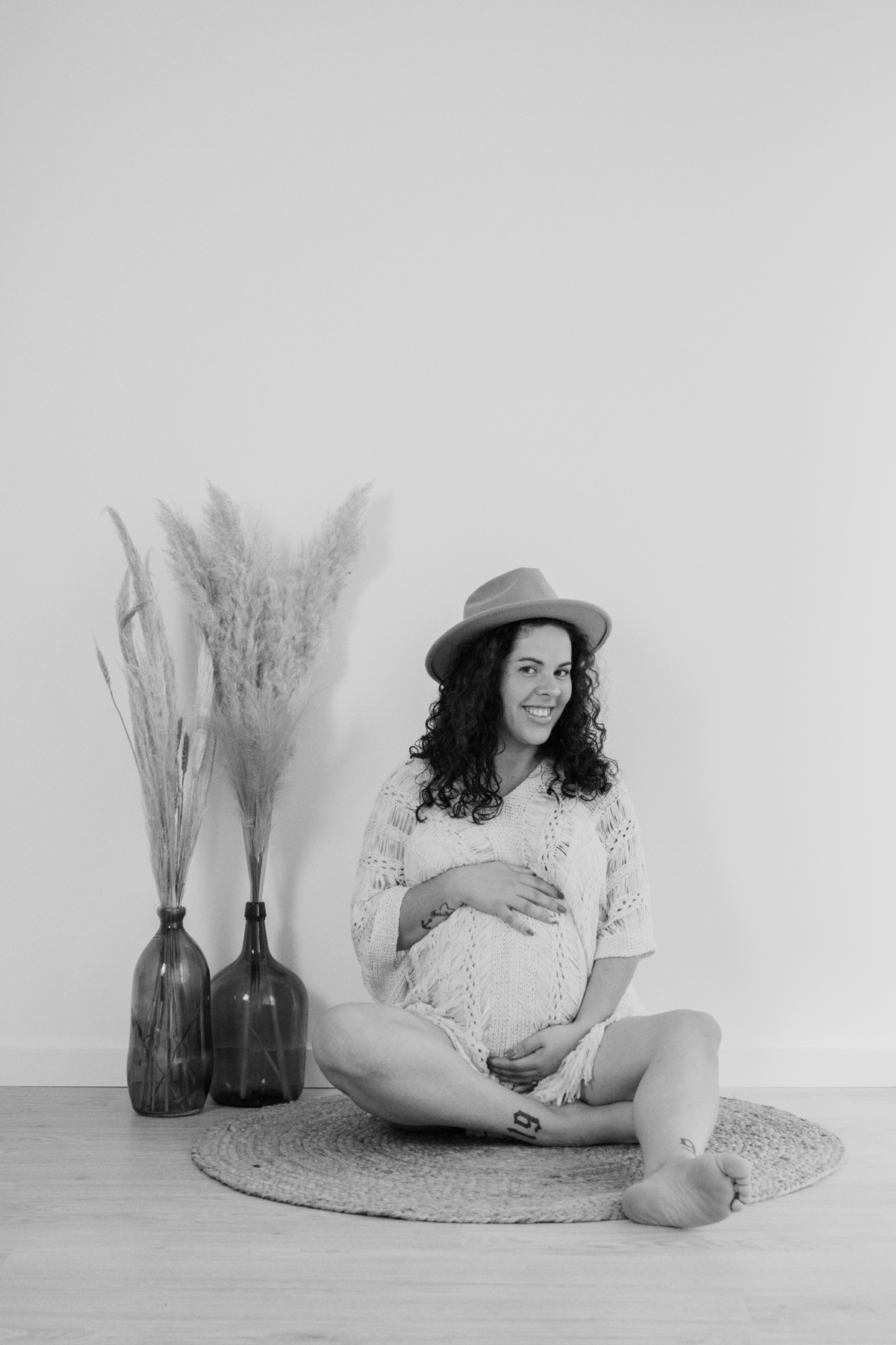 Sessão fotográfica grávida em estúdio 