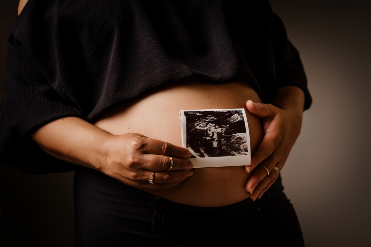 Sessão de grávida em estúdio