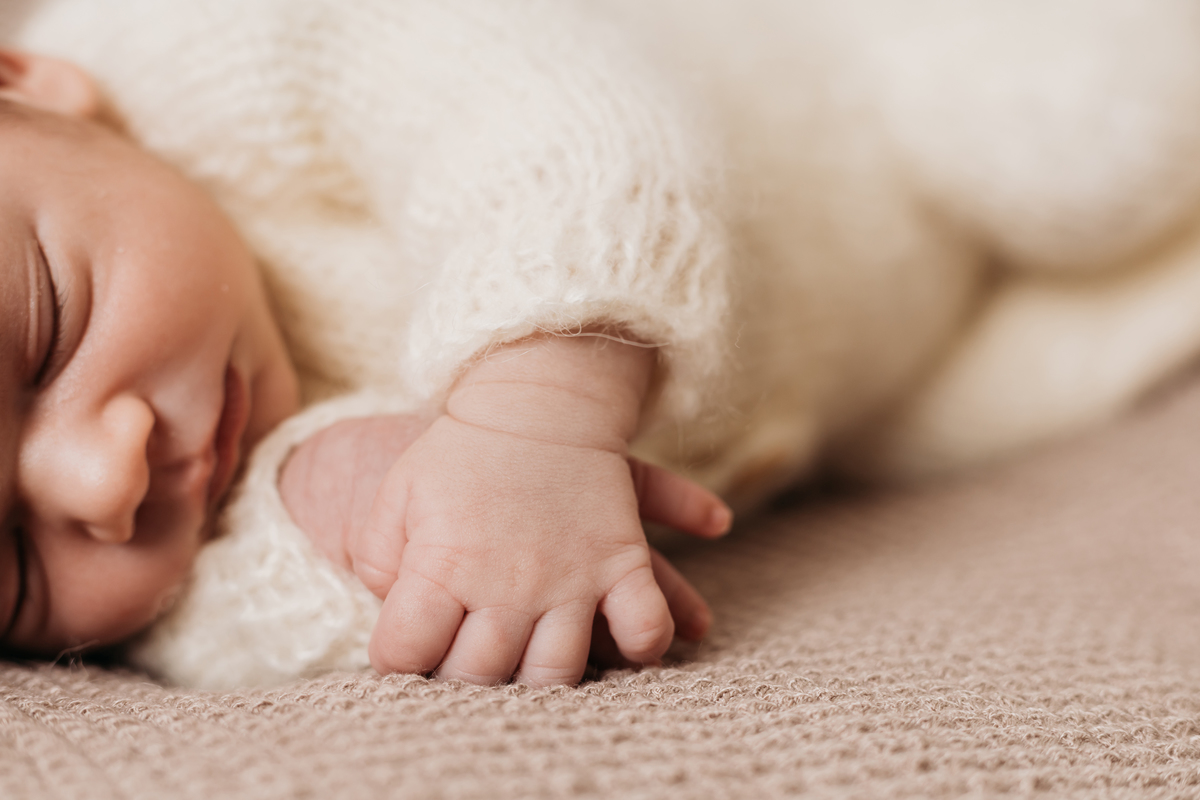 Sessão Newborn – Memórias dos Primeiros Dias ✨