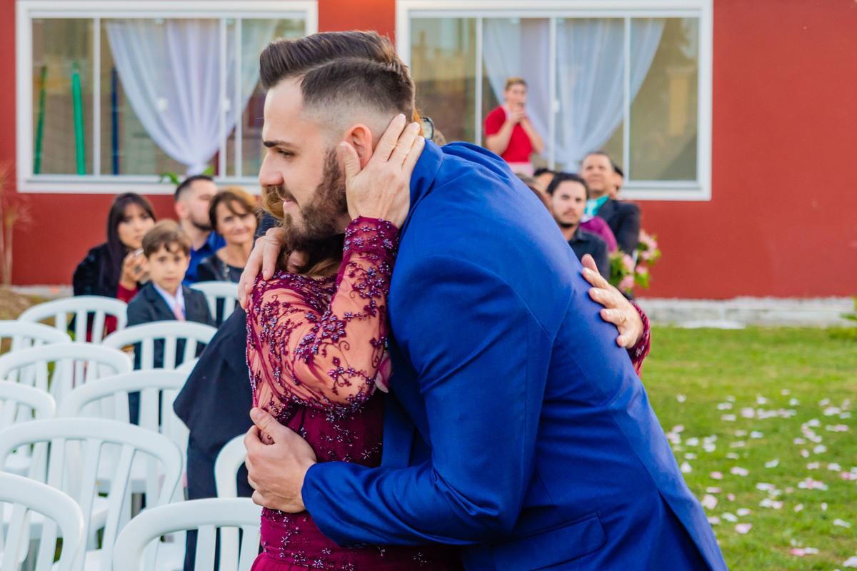 entrada do noivo cumprimento