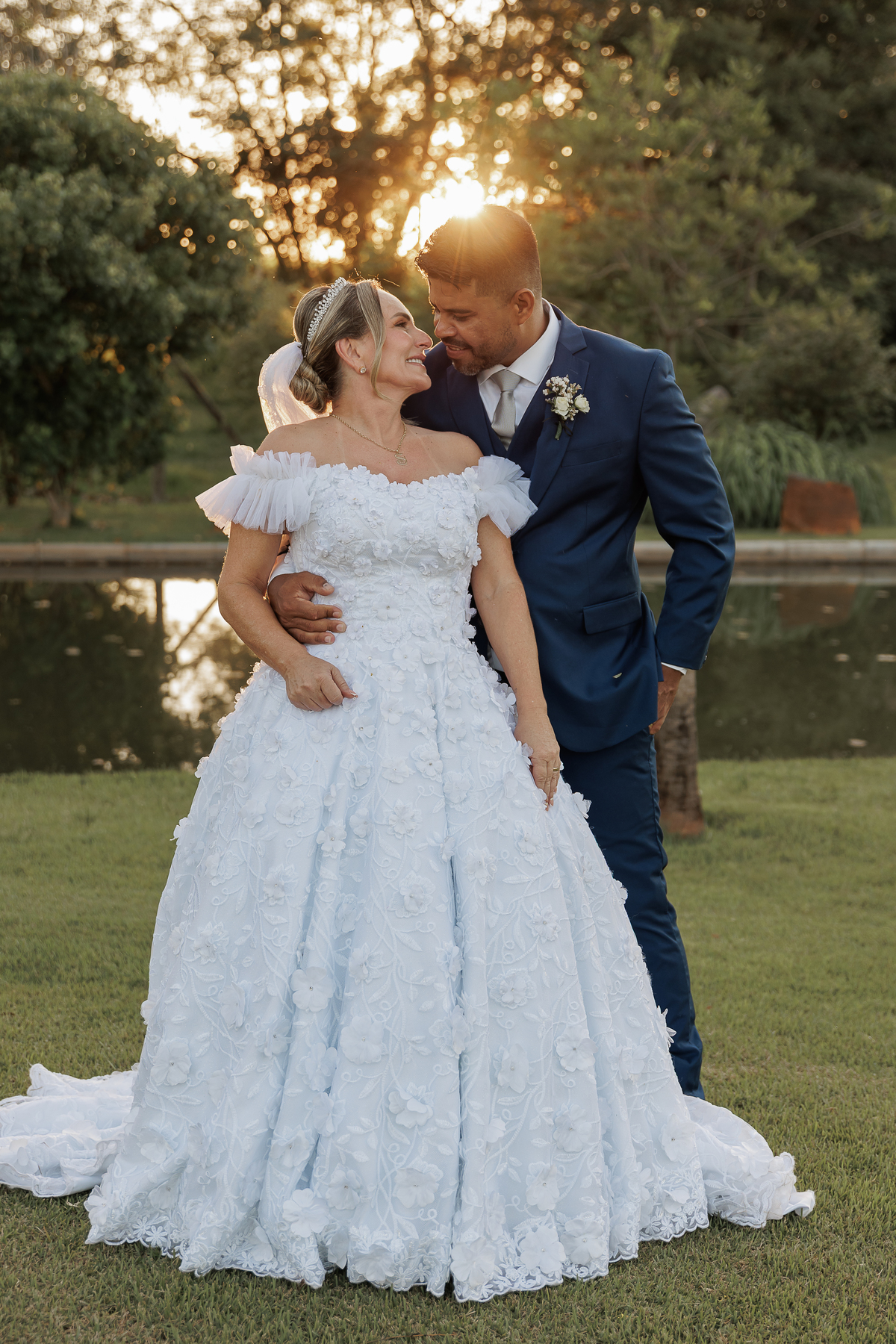 Foto de casamento ao ar livre