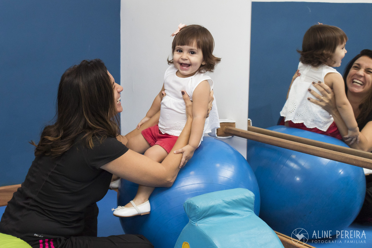 criança na aula de psicomotricidade do Jardim espaço de educação infantil