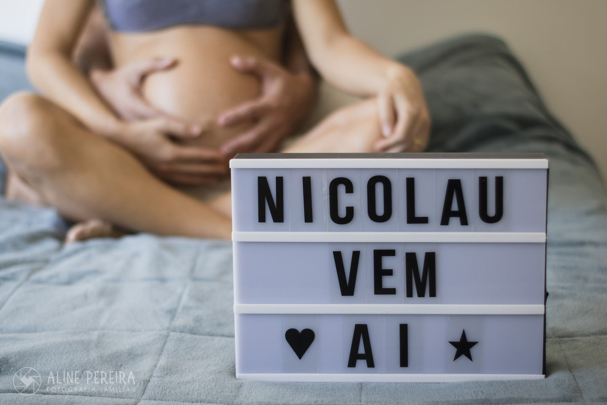 quadrinho luminosos anunciando a espera do bebê que vai chegar