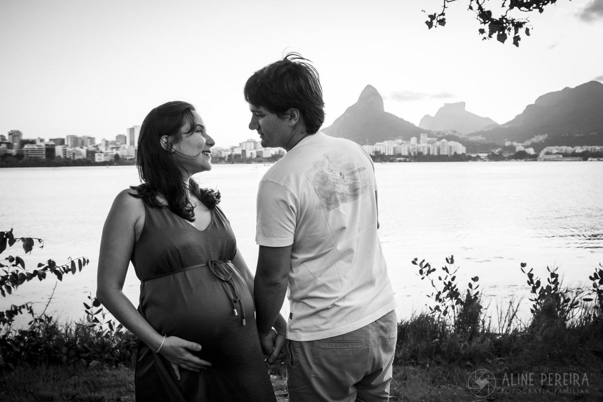 casal a espera do filho em ensaio na Lagoa
