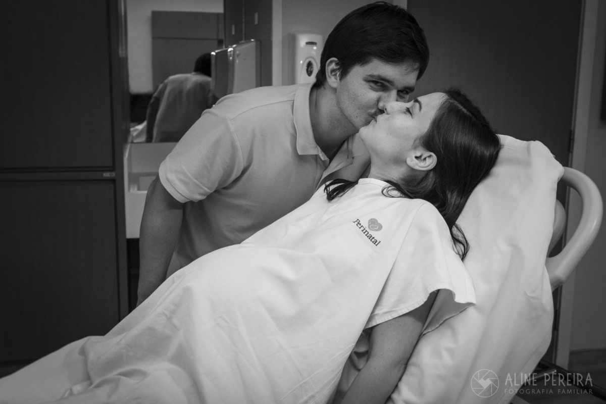 grávida entrando em trabalho de parto