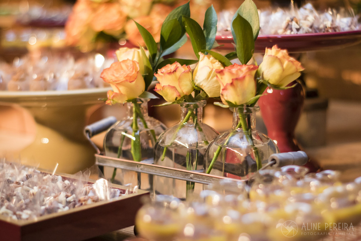 detalhe da decoração de festa de 50 anos