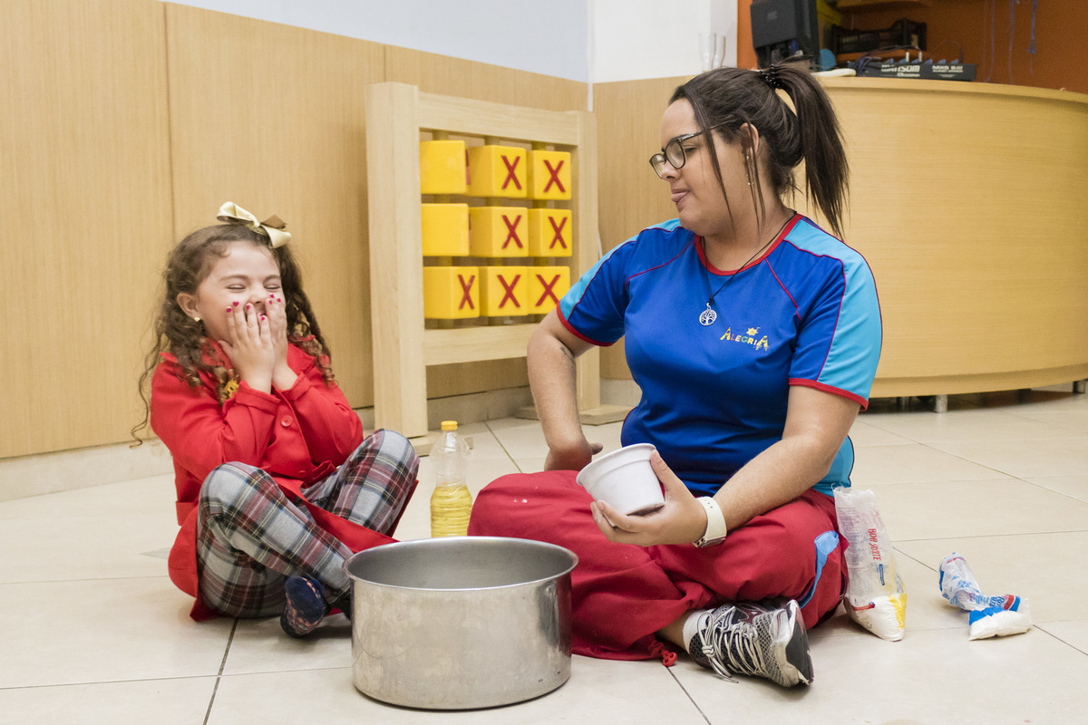 menina participando da animação da casa de festas animania em botafogo