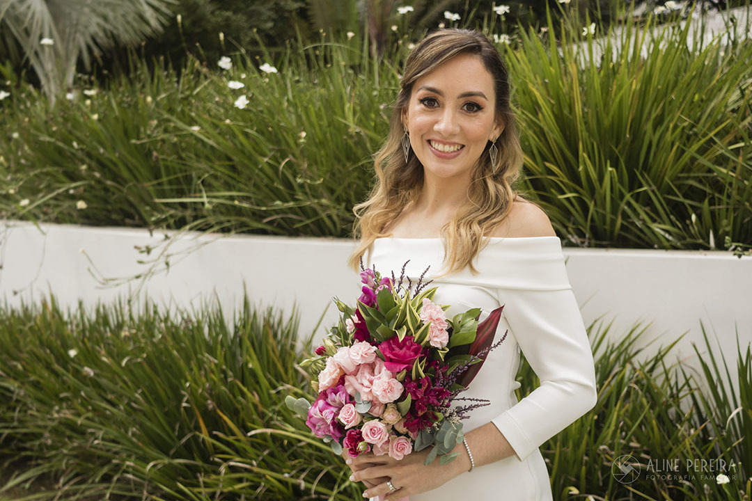 foto da noiva no jardim