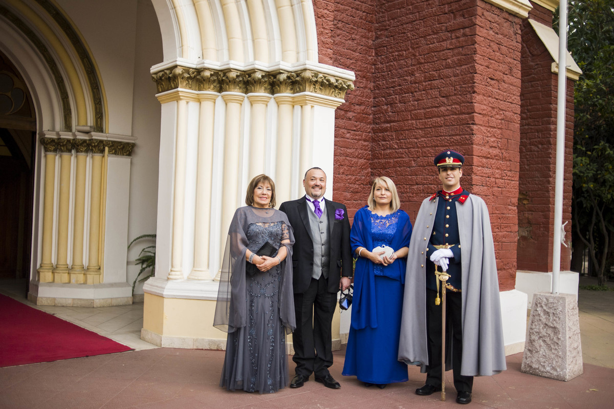 militar,iglesisa,escualamilitar,rojo