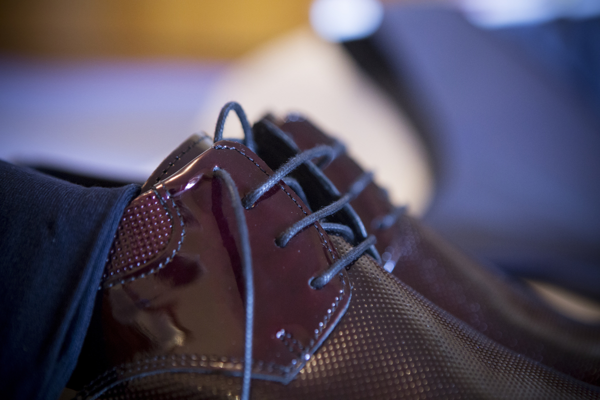 sapatos de noivos, preparativos de noivos, fotografia de casamento, fotografo de casamento porto