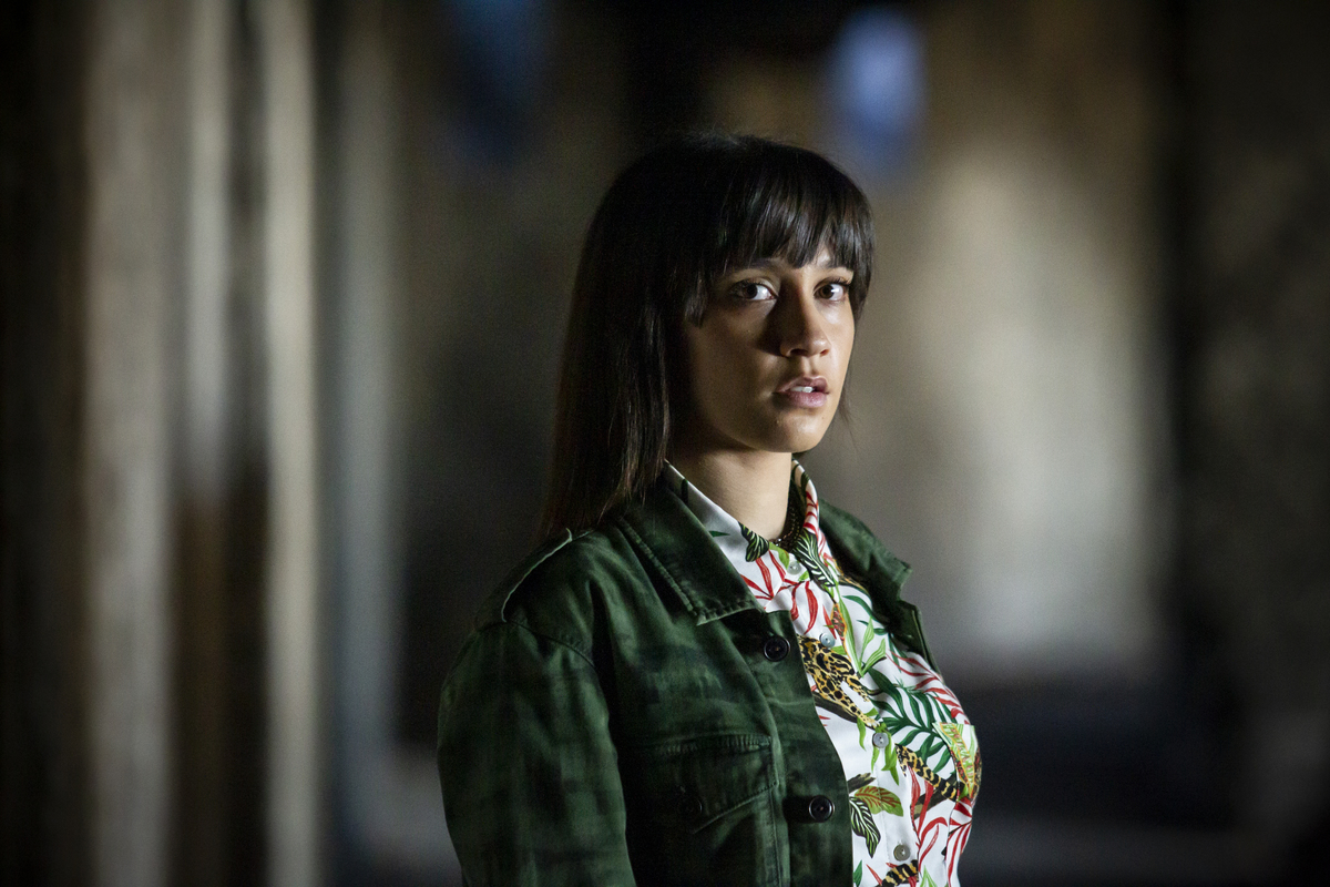 beleza, sessão de mulher, book fotográfico, sessão nas ruínas, sessão nas ruínas de Valongo, álbum de portfólio