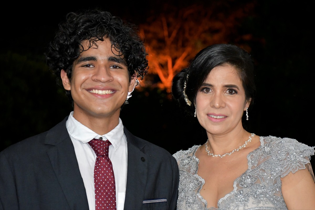 BODAS DE PLATA - 25 AÑOS
William y Luz Dary - 18 Septiembre 2021