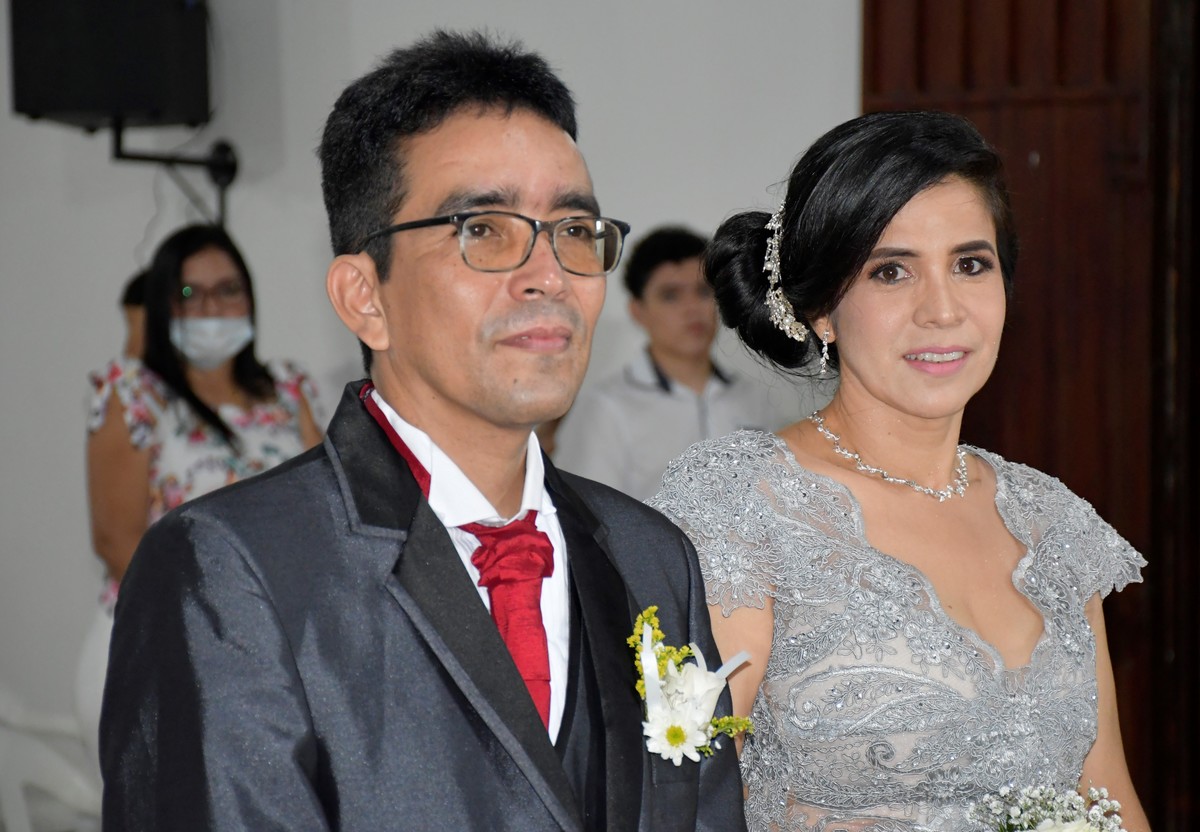 BODAS DE PLATA - 25 AÑOS
William y Luz Dary - 18 Septiembre 2021