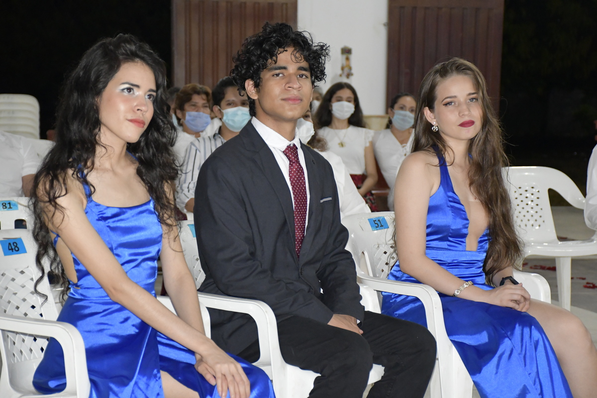 BODAS DE PLATA - 25 AÑOS
William y Luz Dary - 18 Septiembre 2021