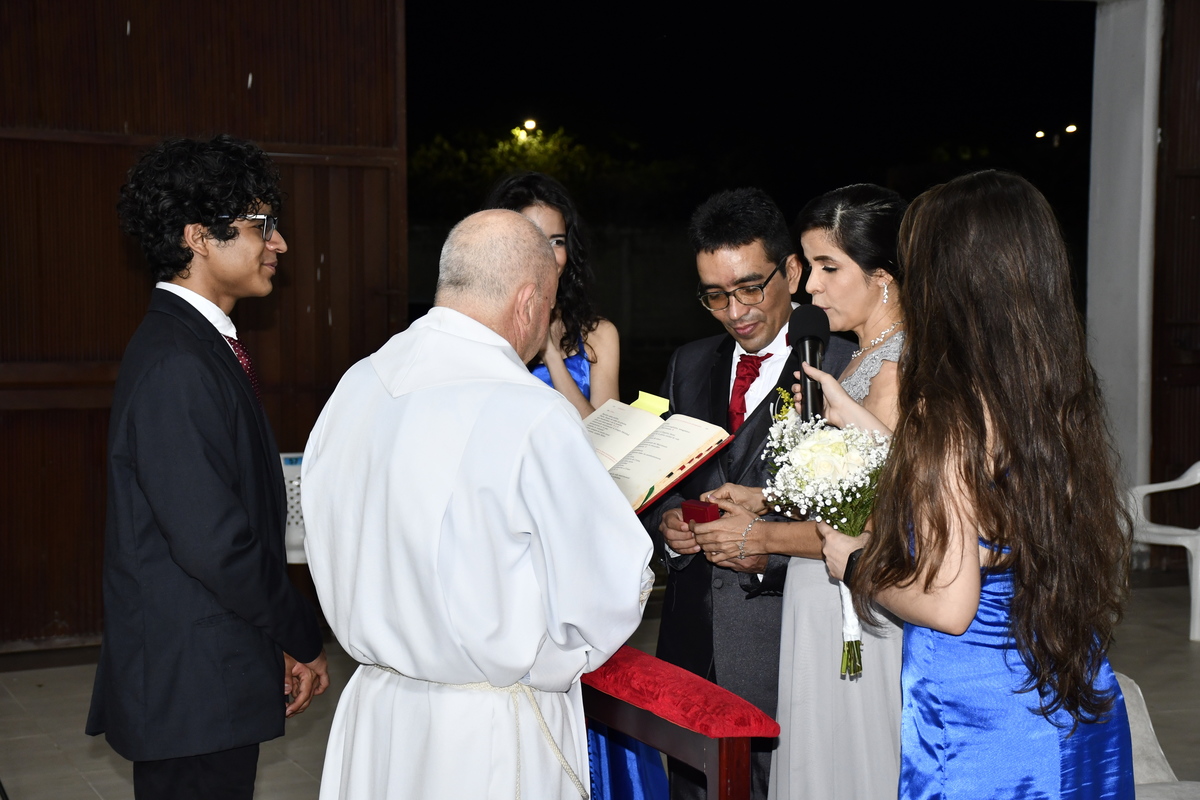 BODAS DE PLATA - 25 AÑOS
William y Luz Dary - 18 Septiembre 2021