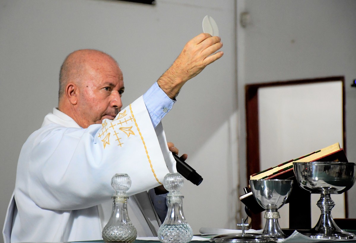 BODAS DE PLATA - 25 AÑOS
William y Luz Dary - 18 Septiembre 2021