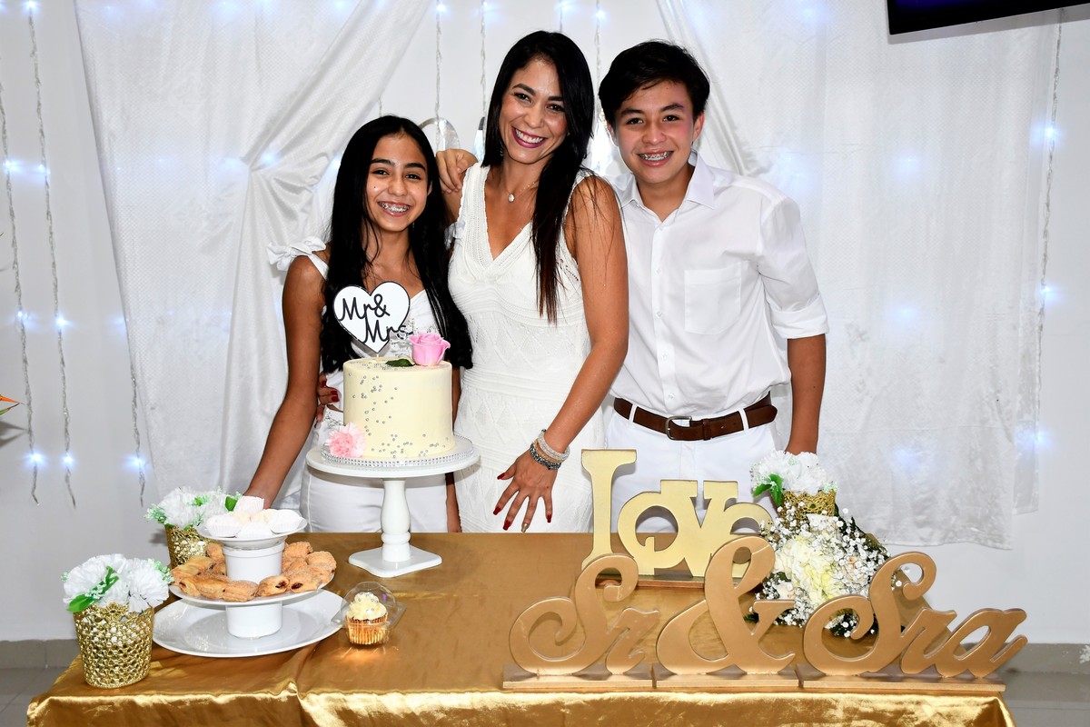 BODAS DE PLATA - 25 AÑOS
William y Luz Dary - 18 Septiembre 2021