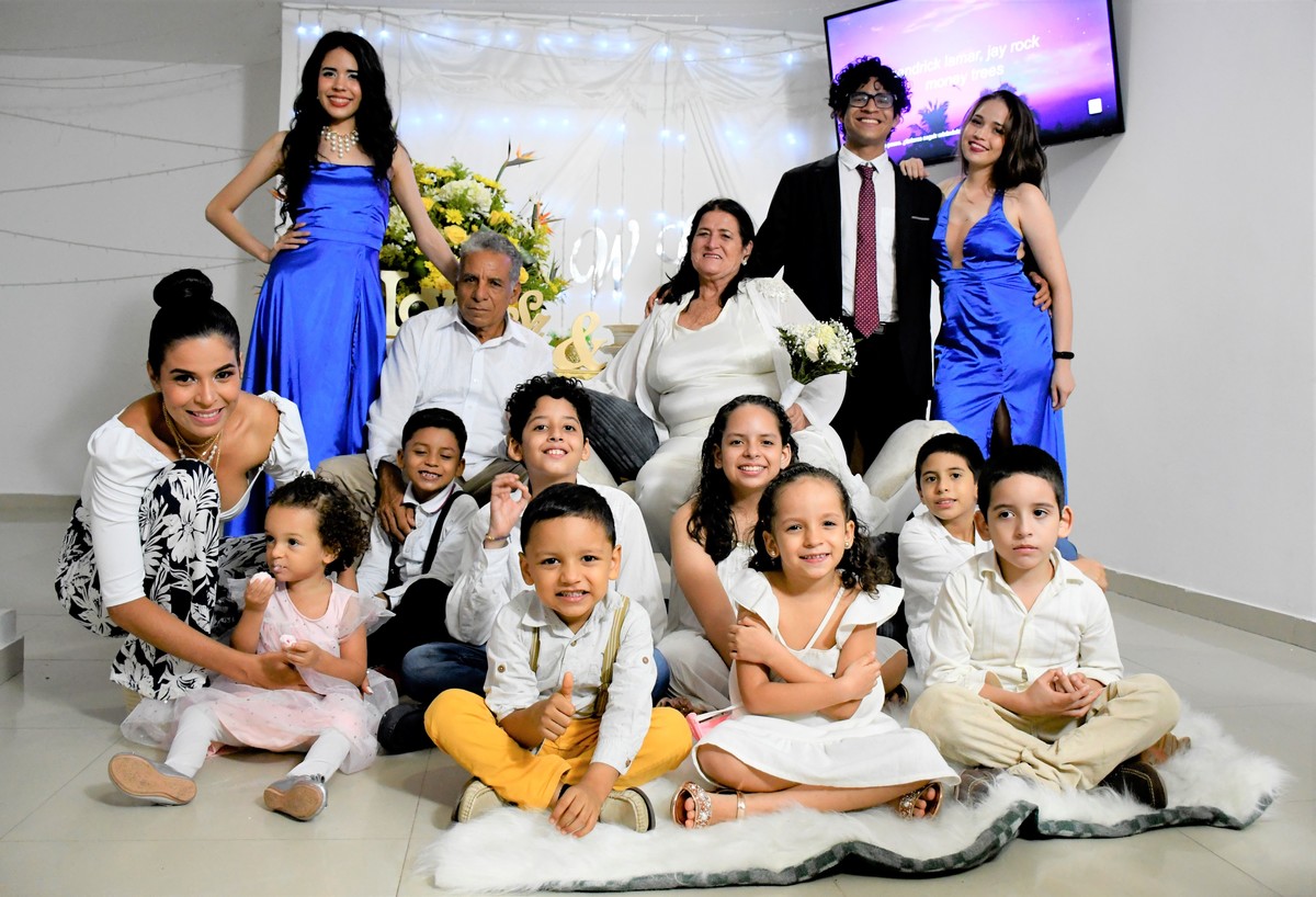 BODAS DE PLATA - 25 AÑOS
William y Luz Dary - 18 Septiembre 2021