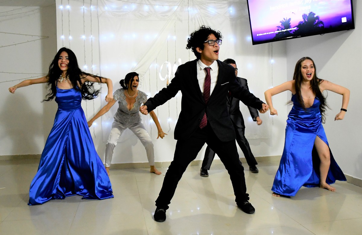 BODAS DE PLATA - 25 AÑOS
William y Luz Dary - 18 Septiembre 2021