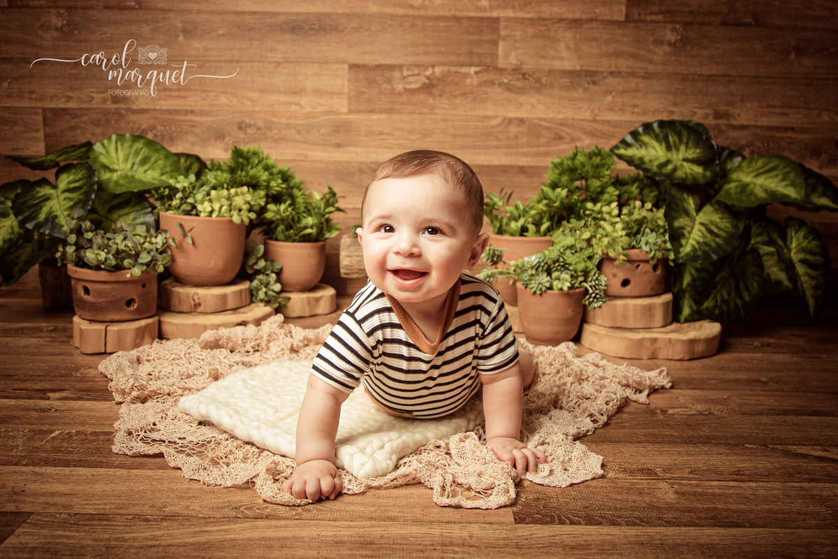 acompanhamento mensal trimestral bebê neném floresta plantas rústico retrô antigo vintage infantil família Niterói Itaipu Região Oceânica Rio de Janeiro fotografia retrato ensaio fotográfico