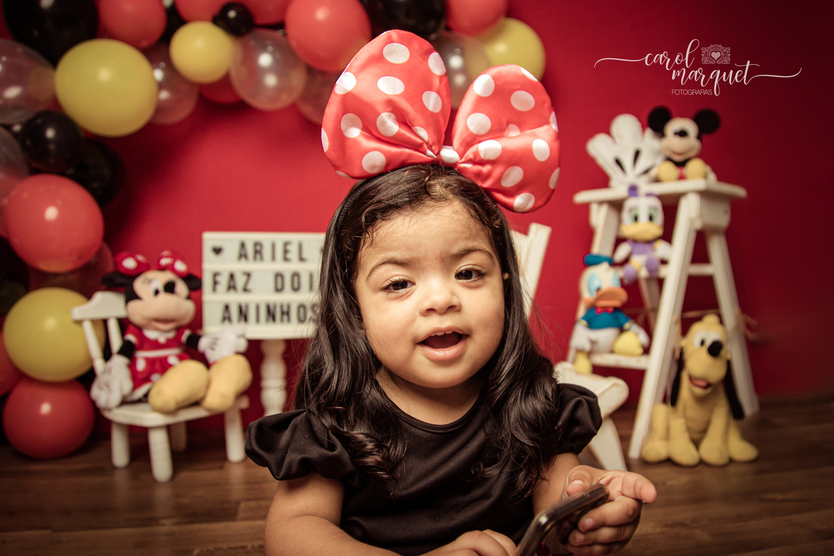 2 anos pré festa infantil ensaio fotografia Minnie Mickey Disney Pluto Margarida Pato Donald fantasia temático balões bolas princesa Niterói Itaipu Região Oceânica Rio de Janeiro