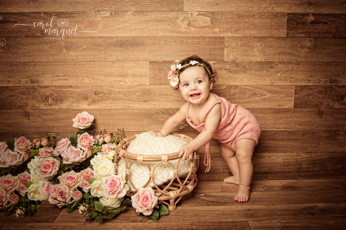 acompanhamento trimestral bebê neném recém nascido mensal princesa família gêmeas Niterói Itaipu Região Oceânica Rio de Janeiro fotografia ensaio fotográfico rústico romântico flores jardim floresta montessoriana