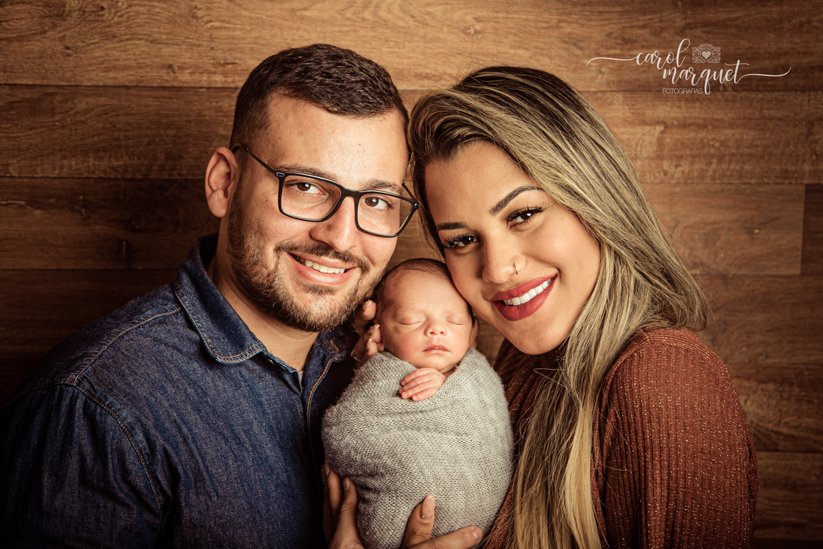 newborn recém nascido bebê neném fotografia retrato ensaio fotográfico Niterói Itaipu Região Oceânica Rio de Janeiro ovelha amigurumi boina apple starbucks TI nerd moderno retrô empresário estudante família