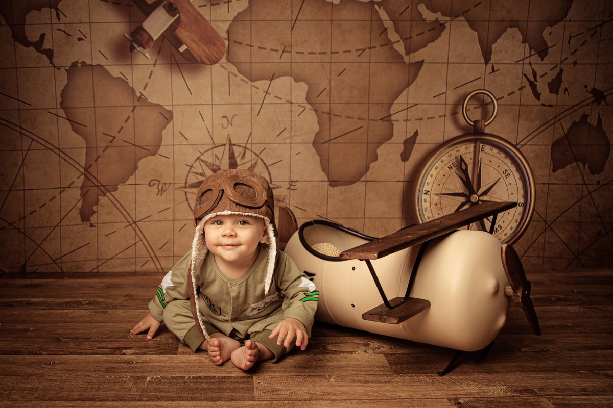acompanhamento trimestral mensal infantil bebê 1 ano 9 meses aviador fotografia retrato avião Itaipu Região Oceânica Niterói Rio de Janeiro família