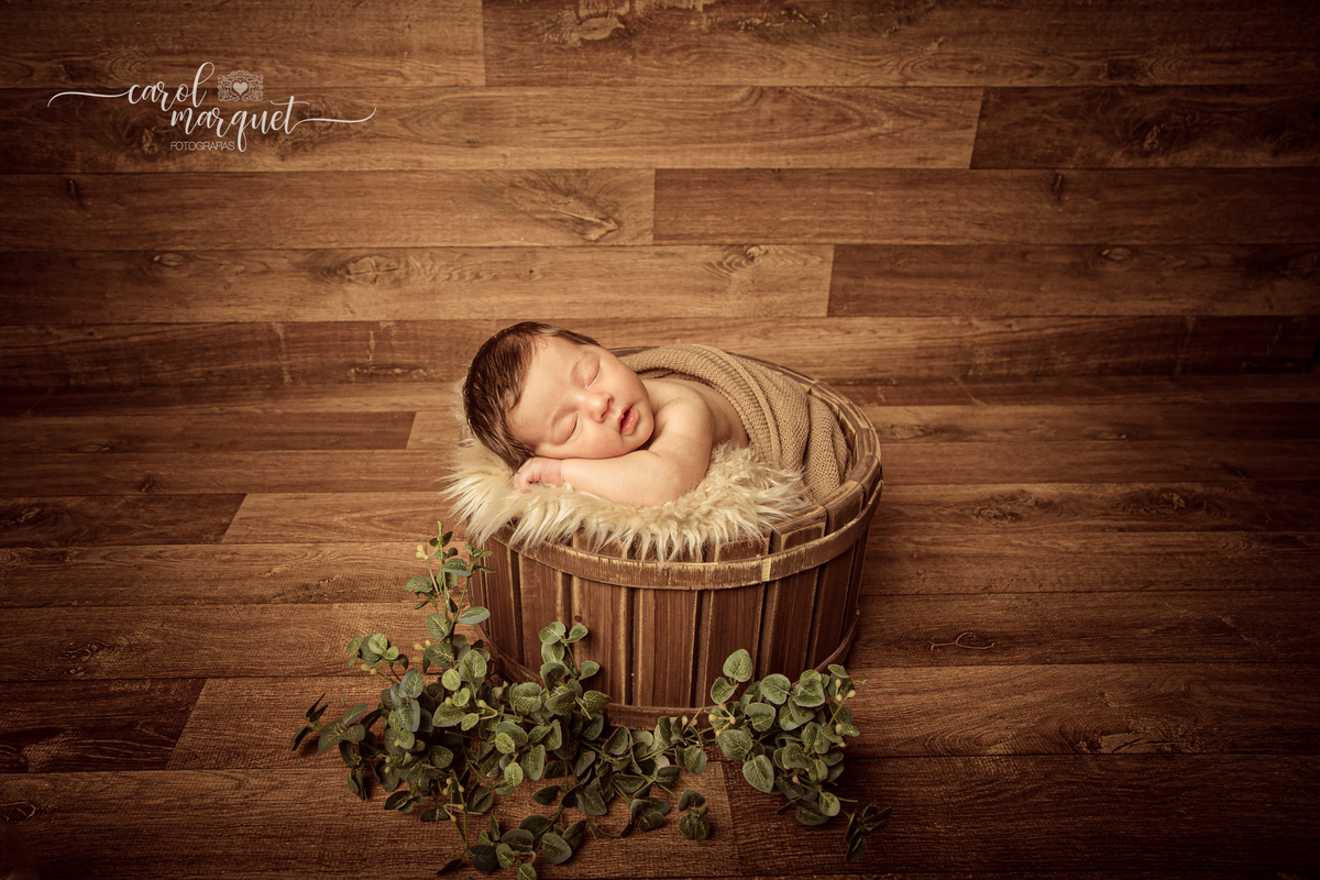 newborn recém nascido fotografia retrato família bebê Niterói Rio de Janeiro Itaipu Região Oceânica amigurumi Mário Bros super mario TI apple starbucks nerd praia mar marinheiro