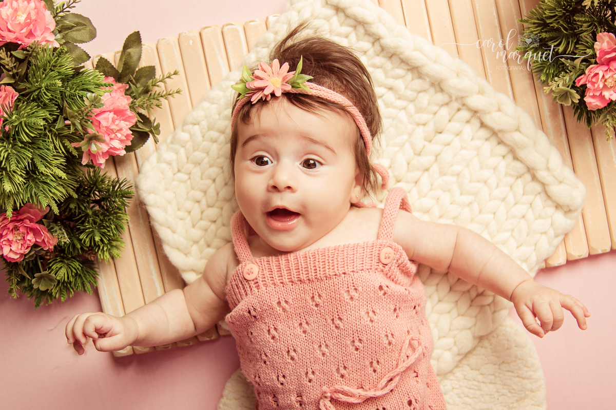 acompanhamento mensal trimestral bebê neném infantil criança flor jardim clean fotografia família Niterói Itaipu Região Oceânica Rio de Janeiro