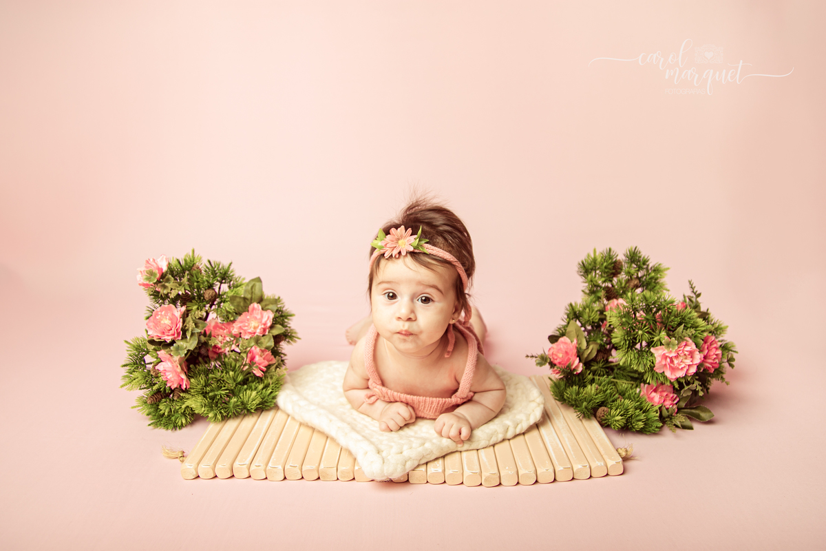 acompanhamento mensal trimestral bebê neném infantil criança flor jardim clean fotografia família Niterói Itaipu Região Oceânica Rio de Janeiro