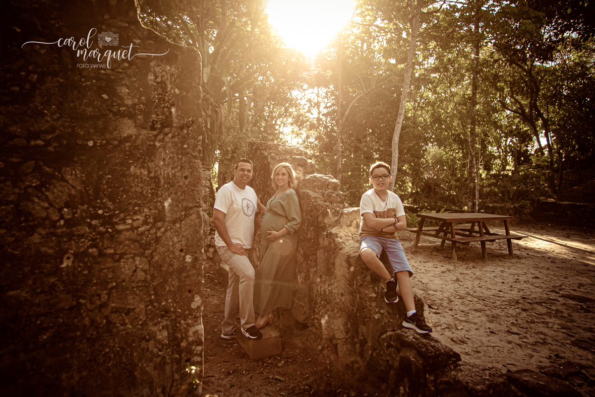 gestante gestação bebê doce espera Niterói Itaipu Região Oceânica Floresta de Eucalipto gravilinda gravidiva família fotografia retrato ensaio fotográfico