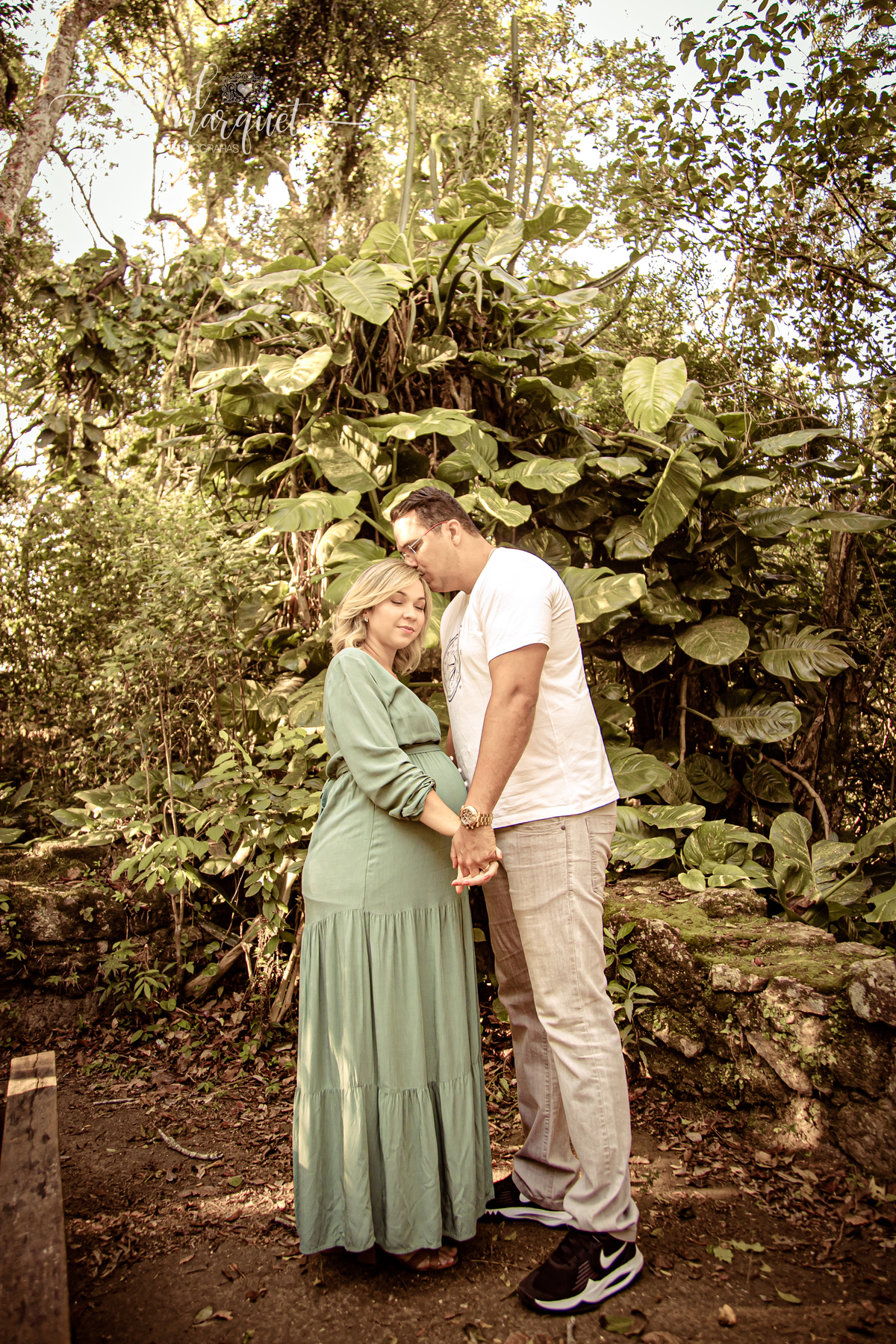 gestante gestação bebê doce espera Niterói Itaipu Região Oceânica Floresta de Eucalipto gravilinda gravidiva família fotografia retrato ensaio fotográfico