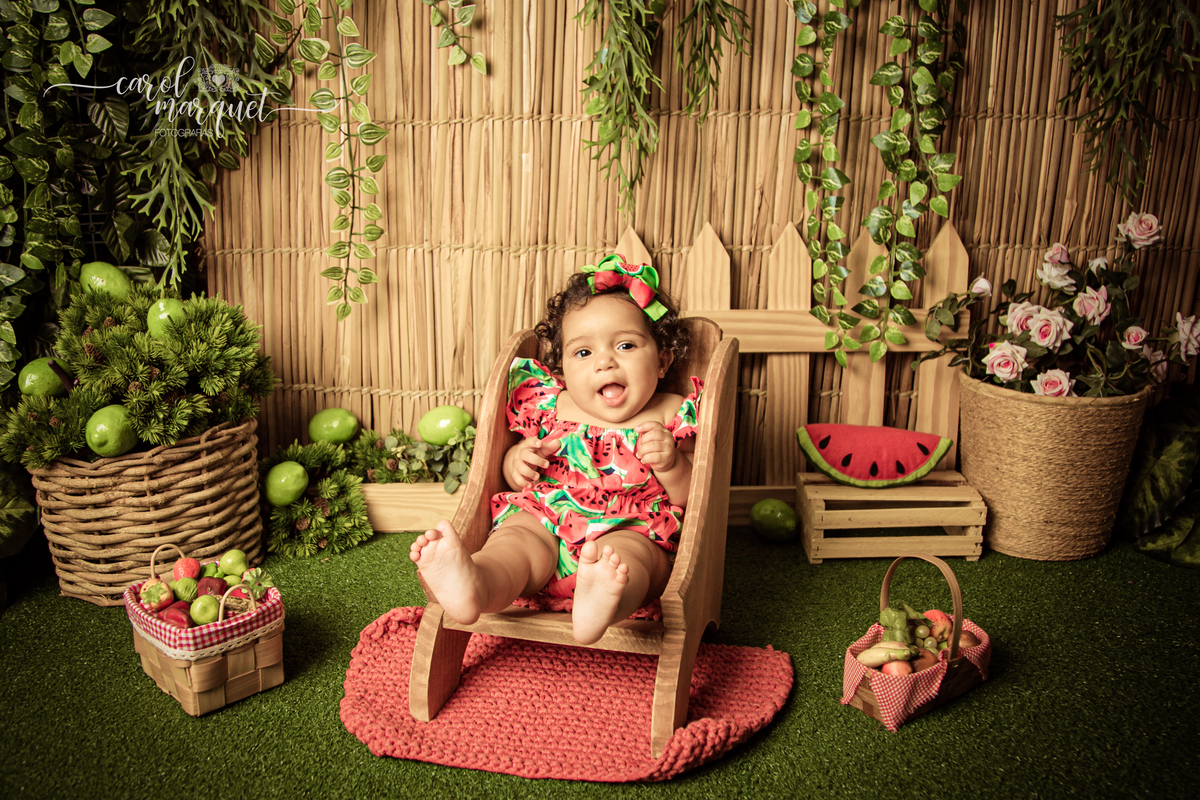 acompanhamento mensal trimestral infantil bebê criança Niterói Rio de Janeiro Itaipu Piratininga Região Oceânica fotografia ensaio fotográfico família circo candy rosa palhacinha  garden jardim rústico flores