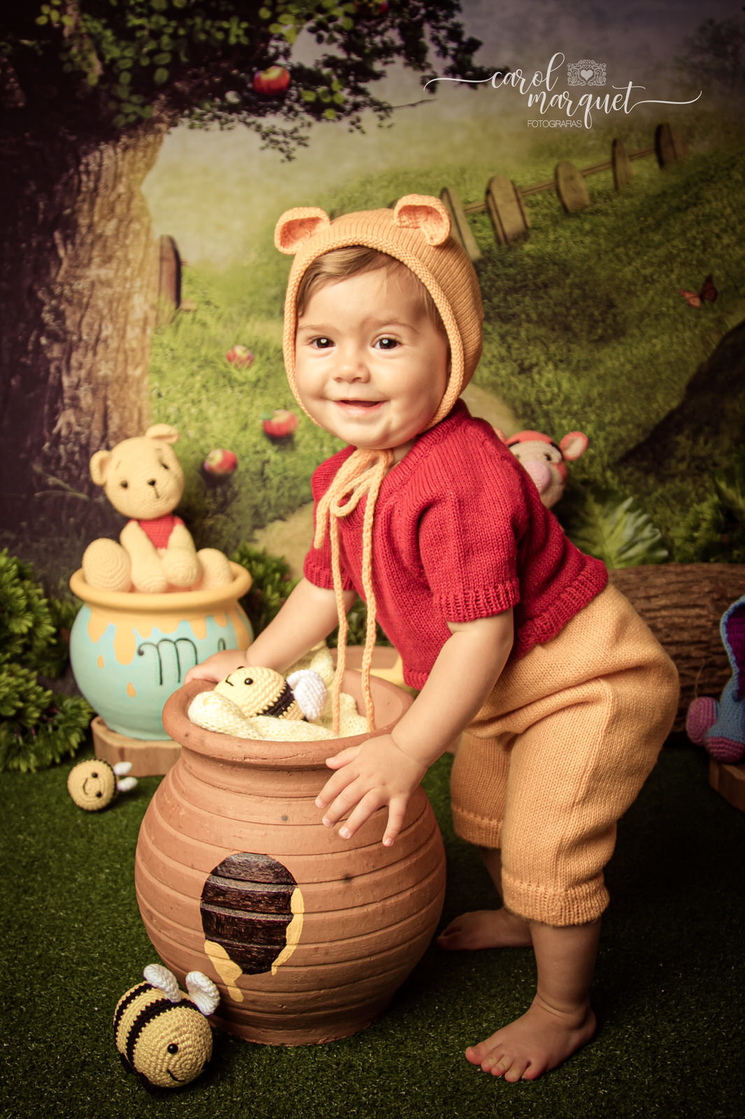 ensaio infantil acompanhamento trimestral mensal bebê fotografia temático páscoa coelho pooh puff amigurumi crochet crochê clean floresta jardim flor menina princesa Niterói Itaipu Região Oceânica Rio de Janeiro