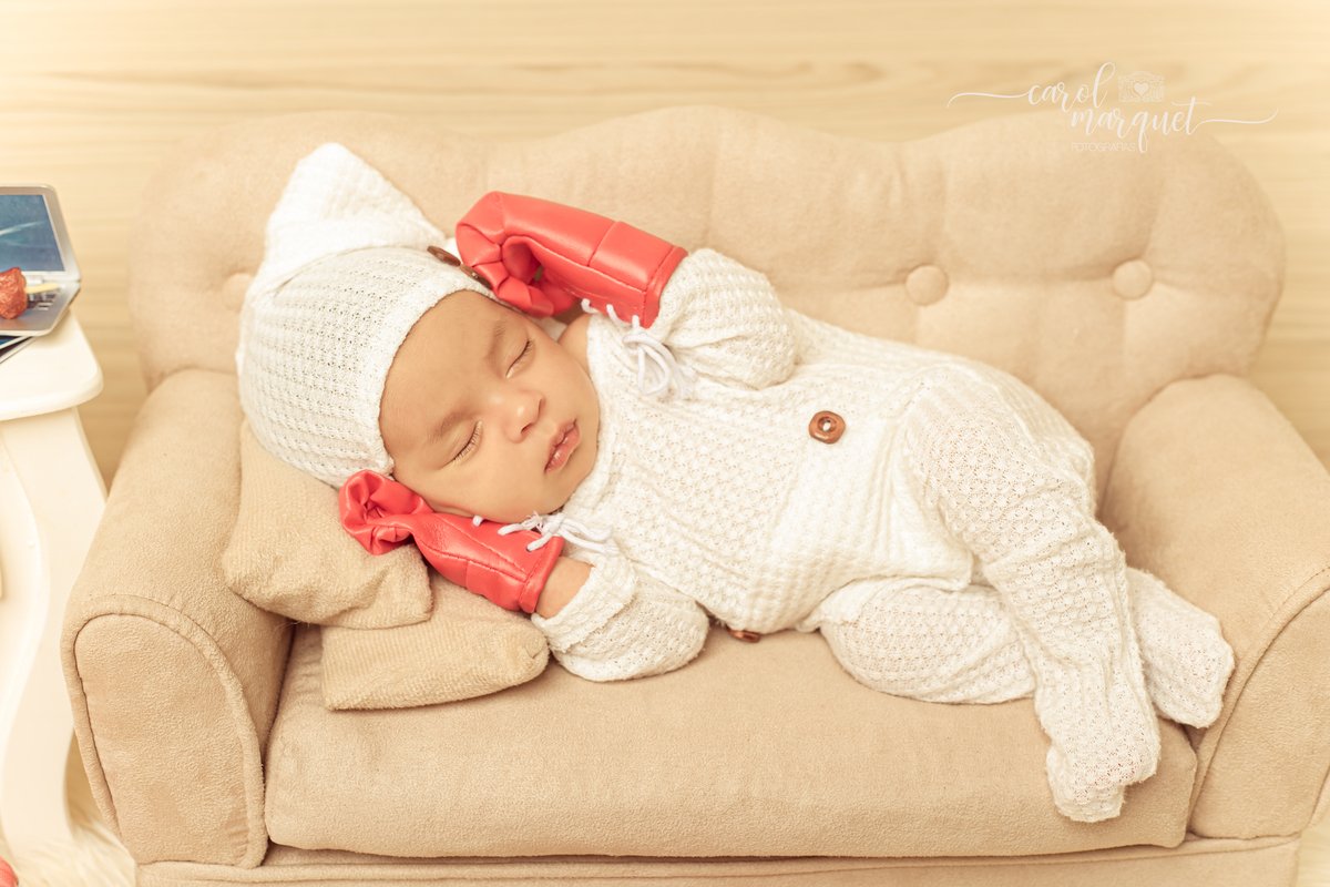 newborn recém nascido bebê neném ensaio fotográfico fotografia retrato família flores floresta jardim chapeuzinho vermelho viagem hightech beleza disney jiu jitsu mma luta livre boxe Niterói Itaipu Região Oceânica Rio de Janeiro